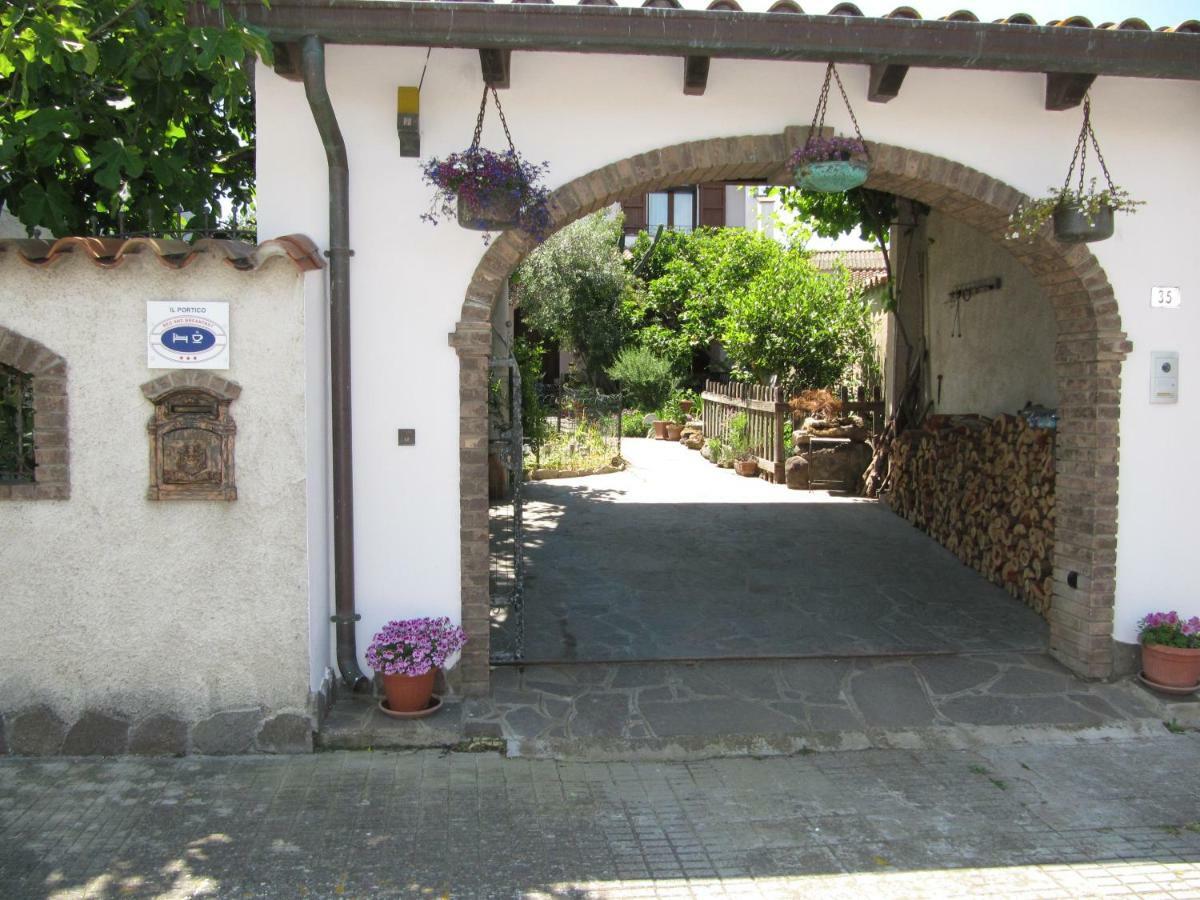 Il Portico Bed & Breakfast Uras Екстериор снимка